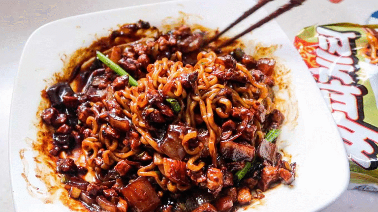 Korean Food Lovers’ Top 5 Jajangmyeon Recipes
